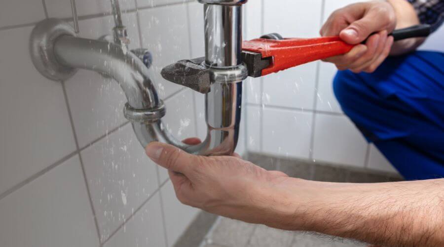 Expert burst pipe repair services in Cedar Bluff, AL